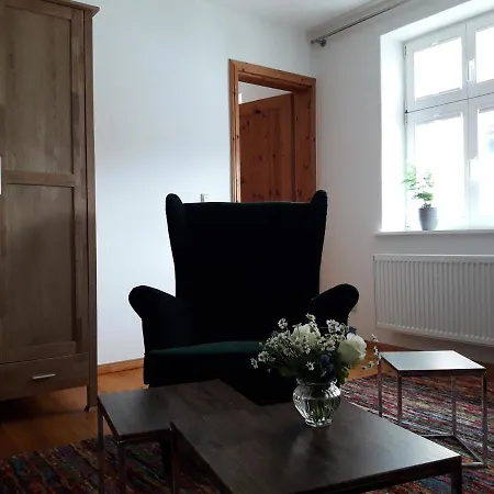 Ferienwohnung Kommunikation 5 Apartment *
